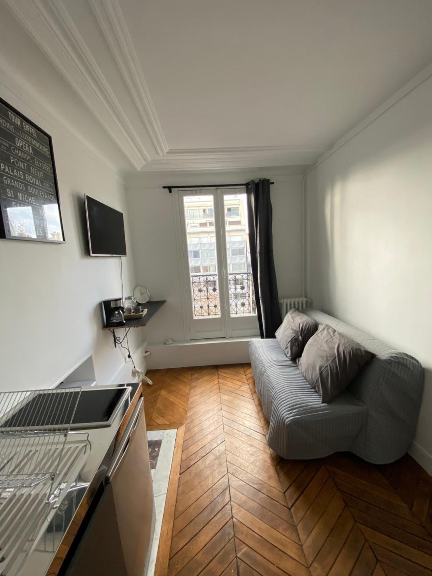 12m2 With View On Eiffel Tower Appartement